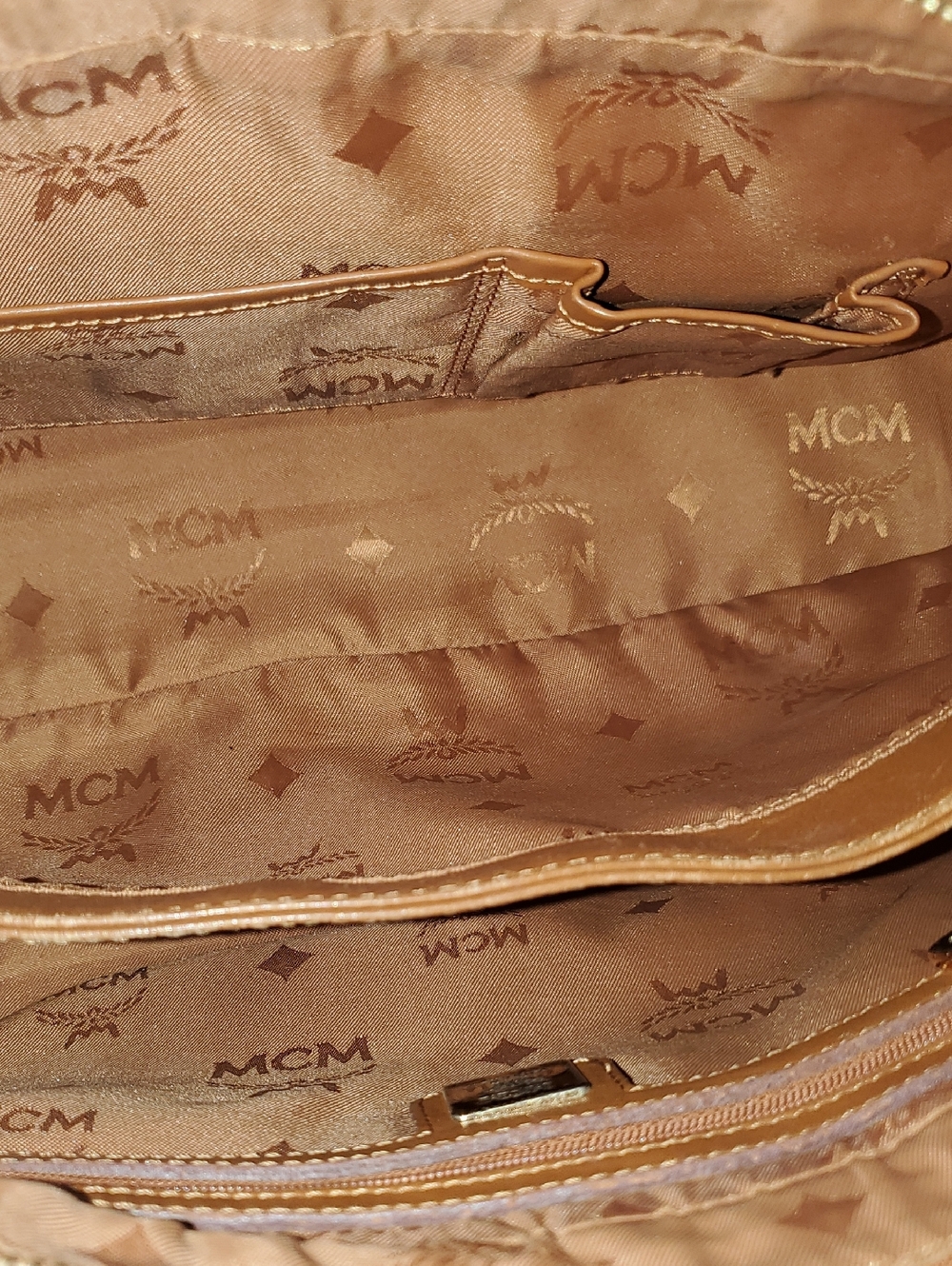 Vintage MCM Milla Cognac Visetos Leather Dual-Pocket Tite Bag🤎 - Picture 12 of 16